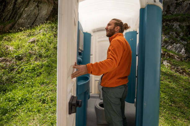Affordable portable toilet rental in Hamlin, WV